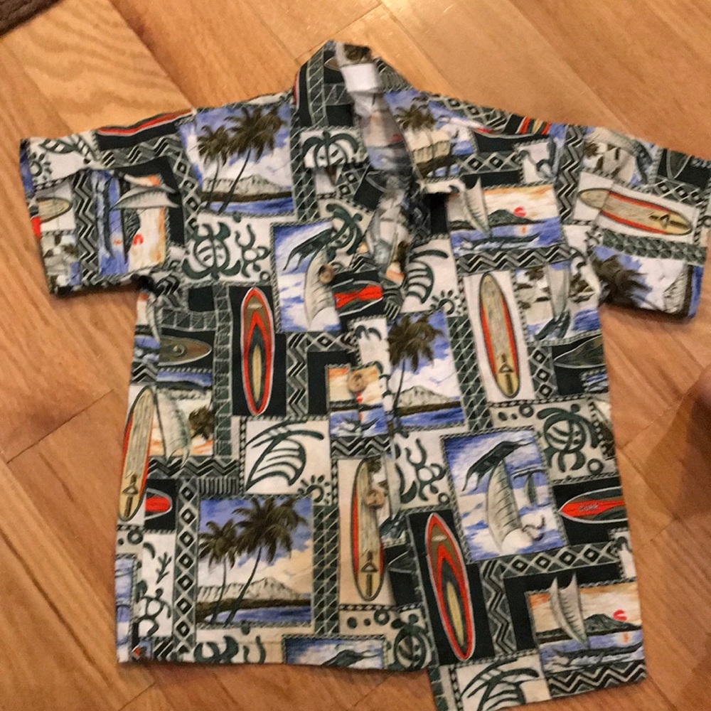 Boys size 5 Hawaiian shirt with surf boards